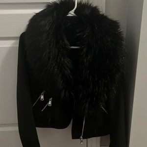 Women fur detailed jacket